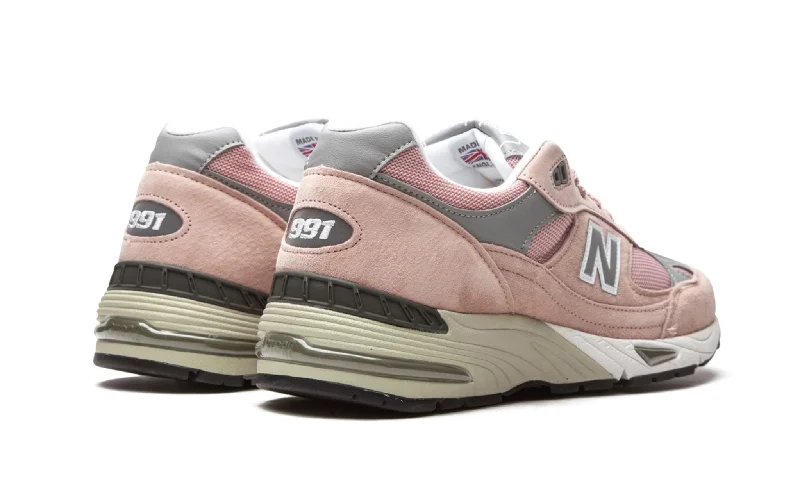 New Balance 991 Pink