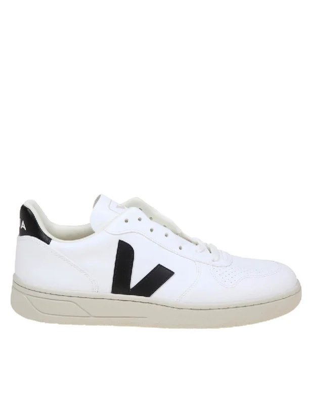 Veja Leather Sneakers