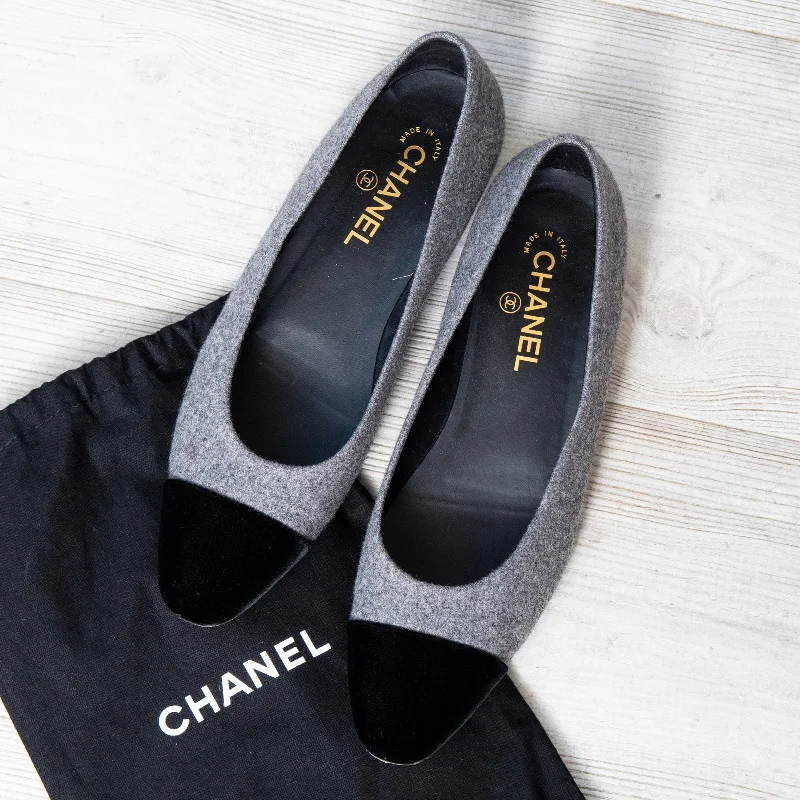 Chanel Grey Flannel Ballet Flats