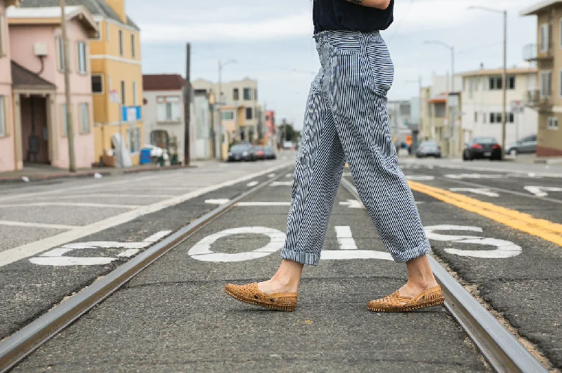 Woven Flat in Honey + No Stripes