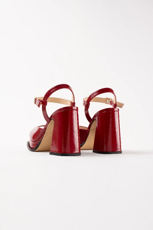 GRACIA - Berry Wrinkled Patent Leather Platform Sandals