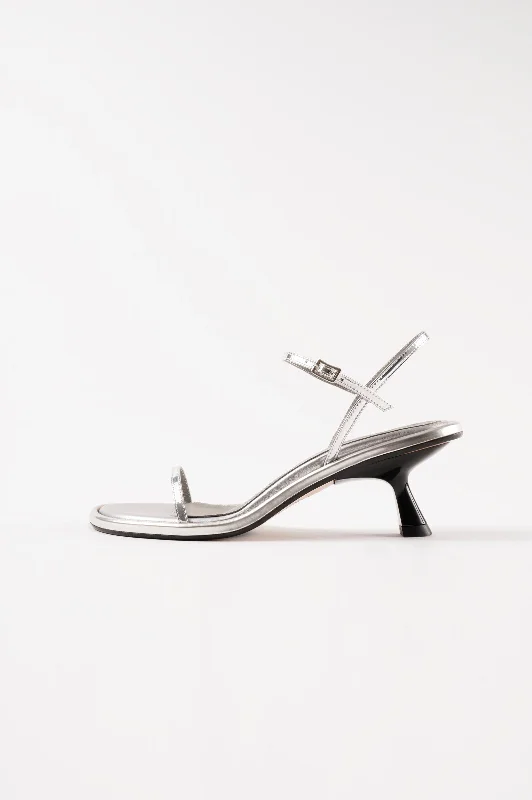 IVONE - Silver Patent Leather Sandals