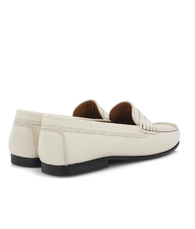 Yoki - light beige little grainy