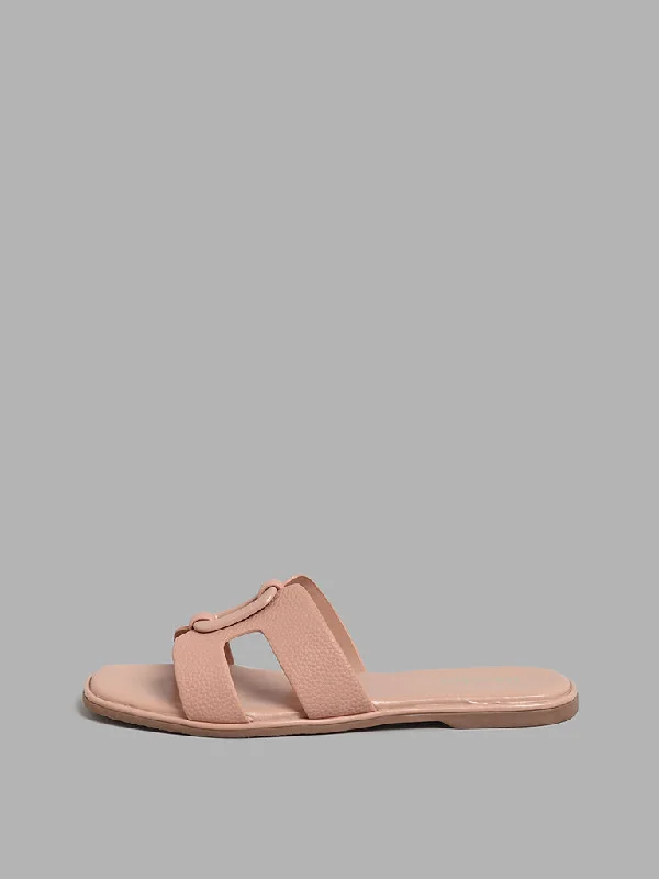 LUNA BLU Cut-Out Cage Buckle Peach Sandals